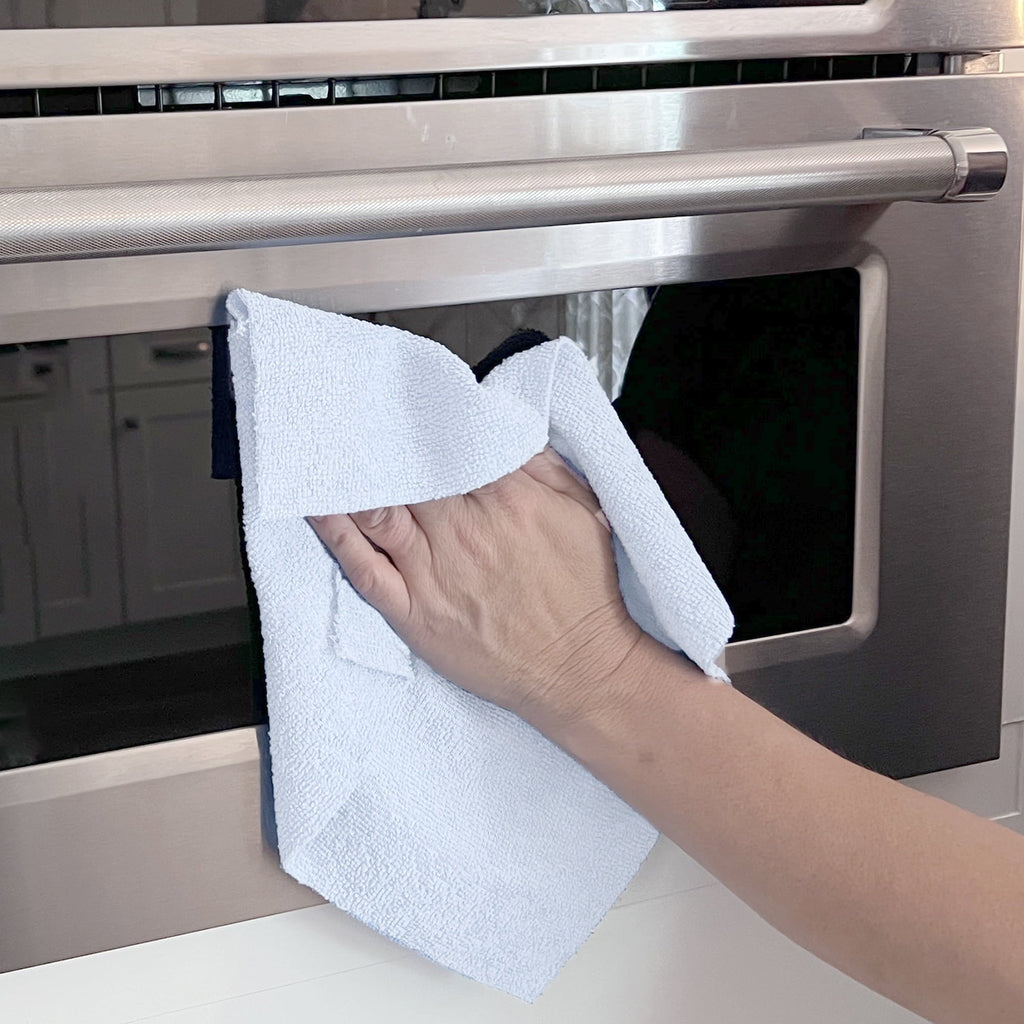 Tear-N-Clean Reusable Microfiber Cleaning Towels on a Roll. 50 Count. White
