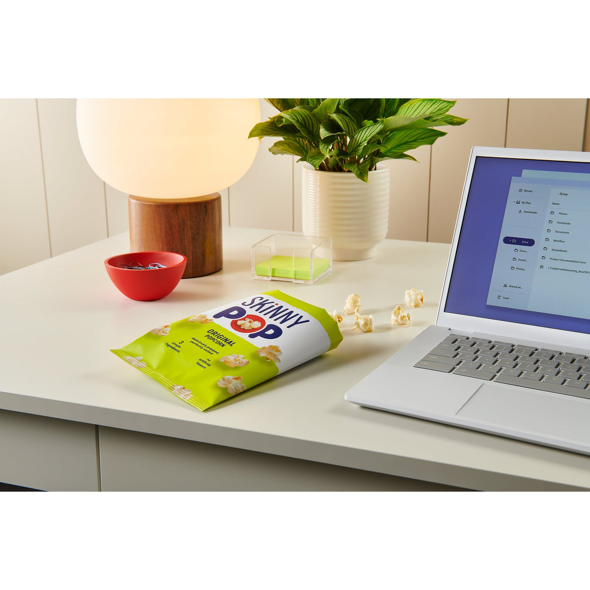 SkinnyPop Gluten-Free Original and Dairy-Free White Cheddar Popcorn Individual Snack Variety Pack. 0.5 oz Bag. 18 Count